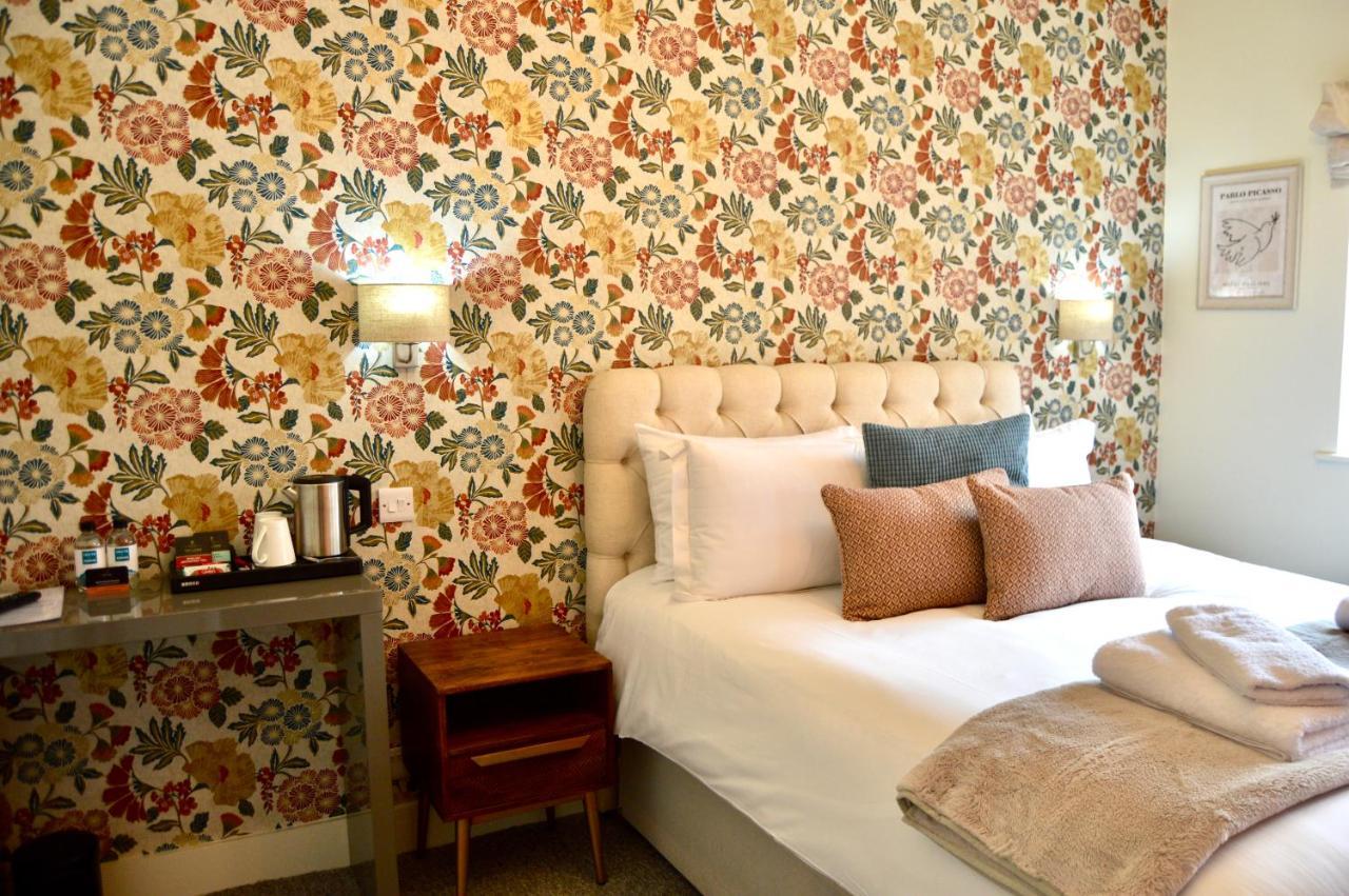 The Nest Hotel & Restaurant Petersfield Bagian luar foto