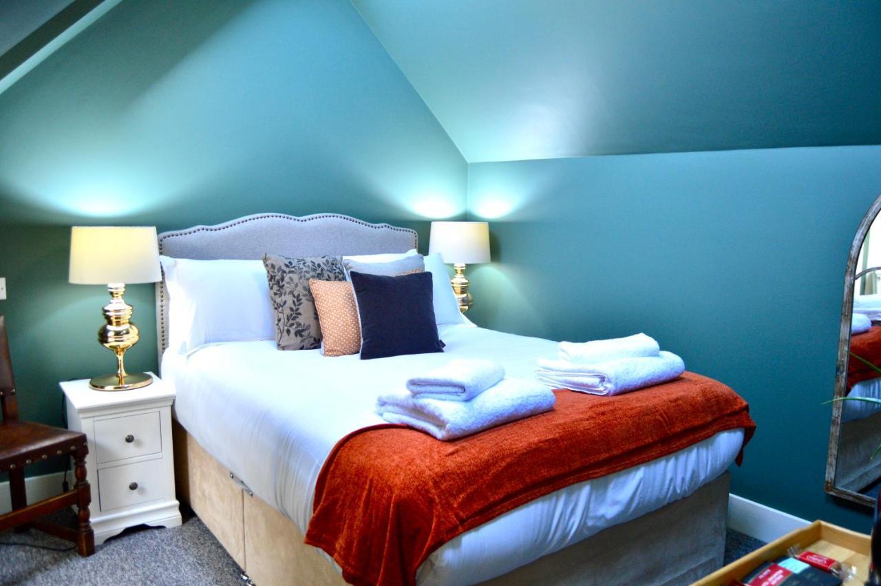 The Nest Hotel & Restaurant Petersfield Bagian luar foto